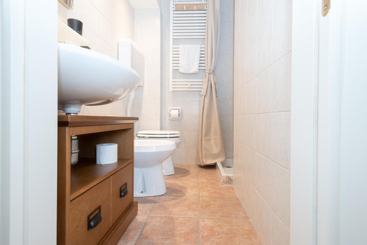 Apartamento Cozy Studio In Old Town Como Exterior foto